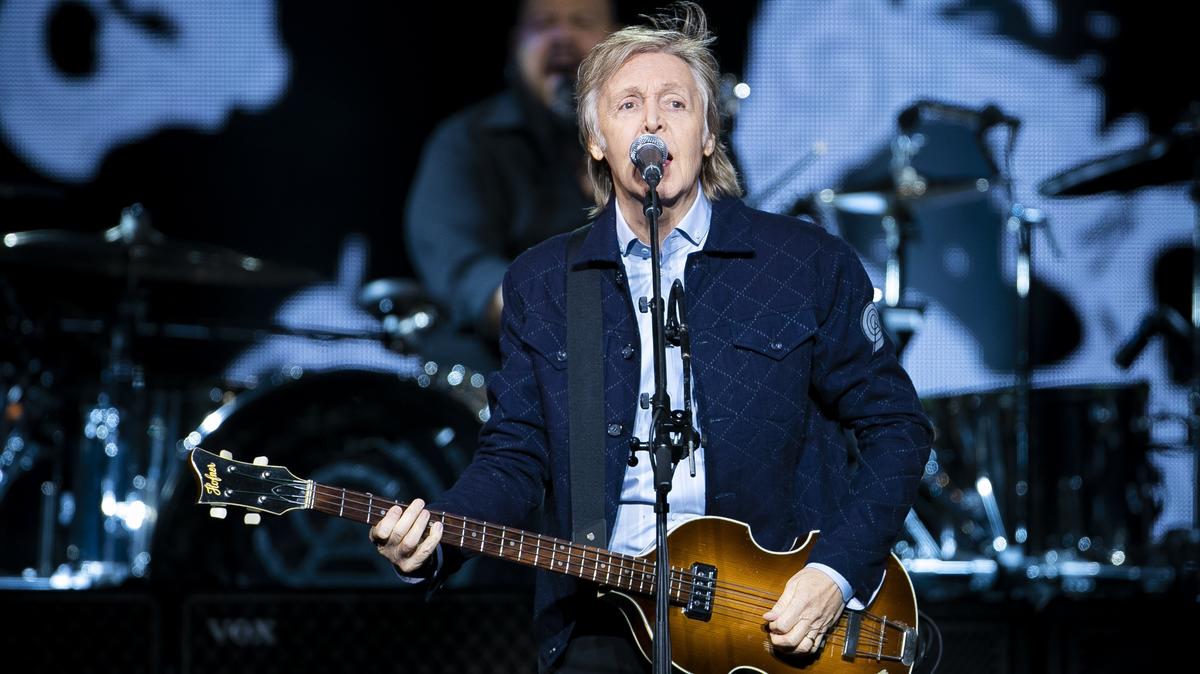 Paul McCartney performed 37 songs for a sold-out crowd of 19,000 at Rupp Arena on Saturday night.