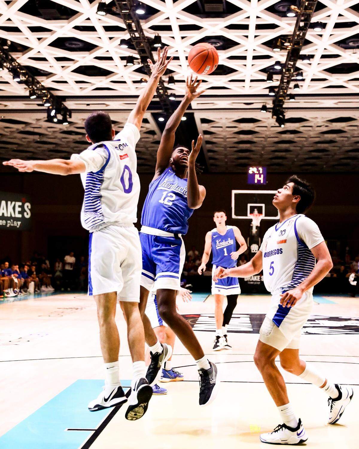 Antonio Reeves puts up a shot against Tec de Monterrey in Kentucky’s victory on the Bahamas basketball tour.