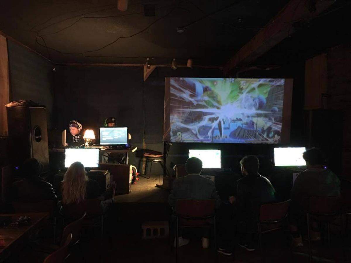 Gamers played in a tournament organized by Cosmic Arcade at Al’s Bar.
