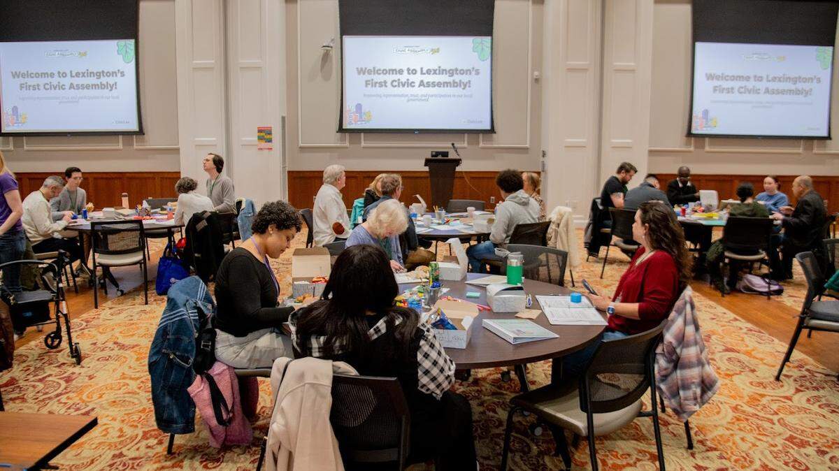 CivicLex convened Lexington’s first Civic Assembly, gathering together a random group of citizens to help update the city-county charter.