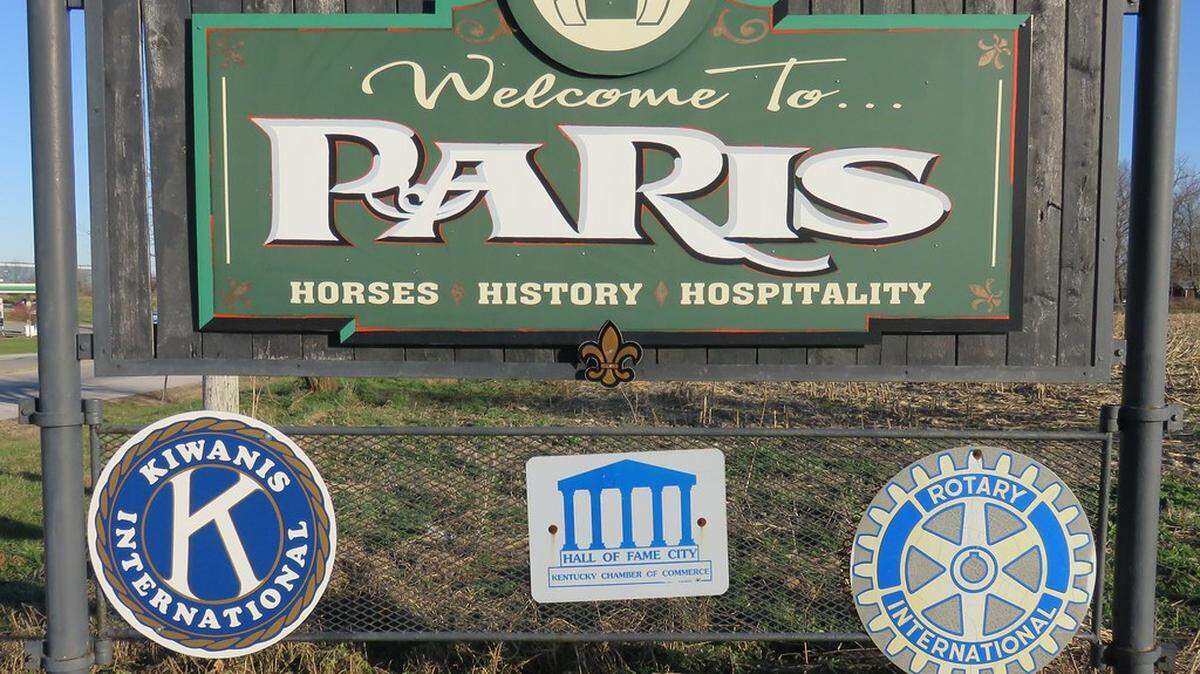 Welcome to Paris Sign (Paris, Kentucky)