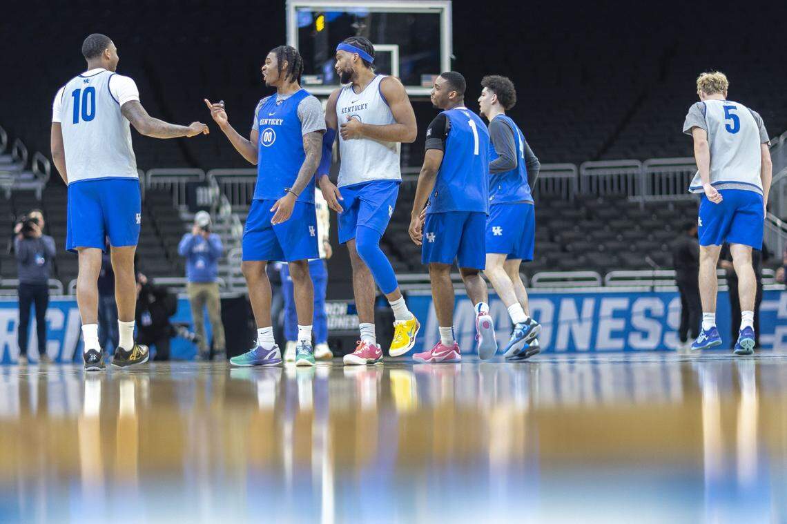 Kentucky warms up during an open practice at Fiserv Forum in Milwaukee on Thursday, March 20, 2025, a day before Kentucky’s first round NCAA Tournament game against Troy.