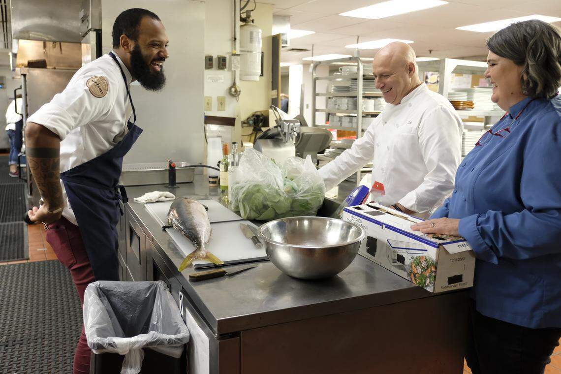 Chef Justin Sutherland, with head judge Tom Colicchio and guest judge Lexington chef Ouita Michel, landed in the bottom three last week with his underdone seafood soup. Can he get it back together for the “Kentucky Farewell?”