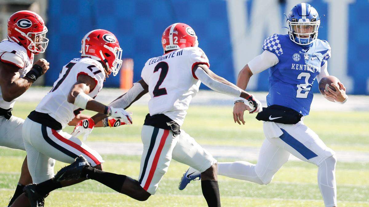 Kentucky’s offense lifeless again in Halloween loss to Georgia