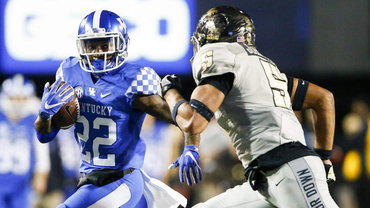 Sihiem King plans to sit out the rest of this season to keep a final year of eligibility, per the new NCAA redshirt rule. There’s no word if he plans to play that final season at Kentucky.