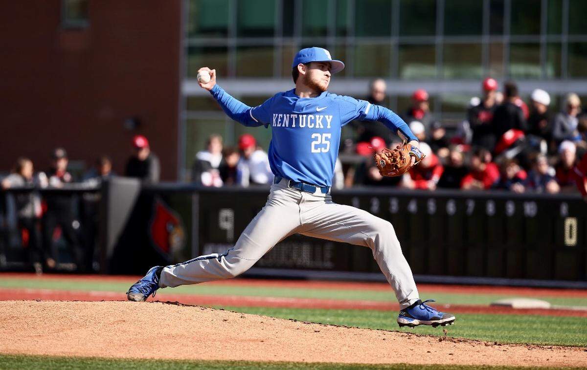 Kentucky sophomore starter Seth Logue (1-3) allowed three runs in 2 2/3 innings Tuesday night as Kentucky fell to Louisville, 4-2.