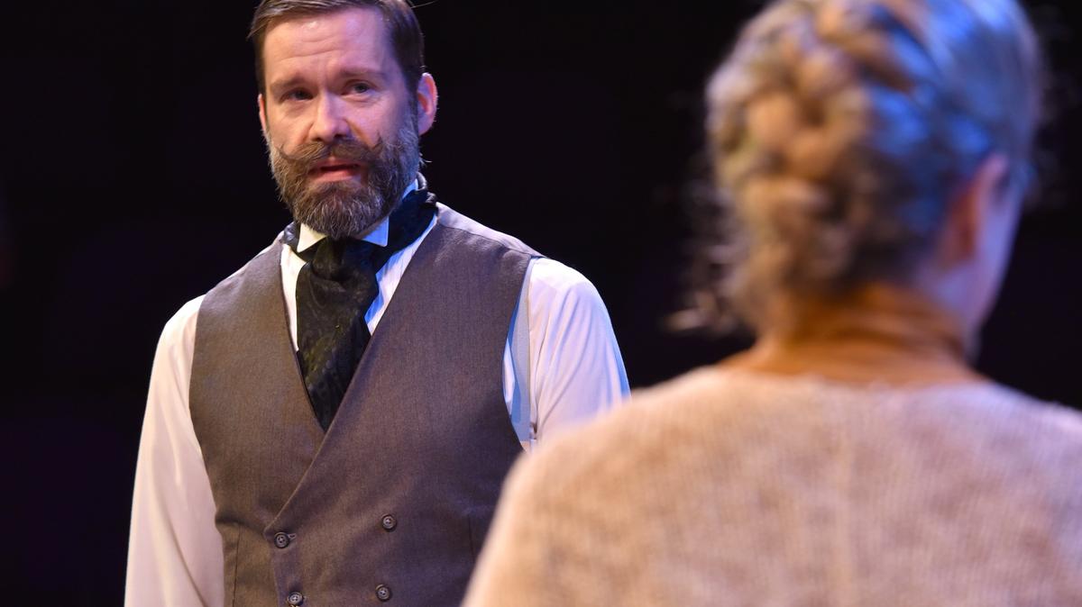 Shayne Brakefield is Rev. Chausible in AthensWest Theatre Company’s production of Oscar Wilde’s “The Importance of Being Earnest.” It runs Oct. 5 to 21, 2018 at the Pam Miller Downtown Arts Center, 141 East Main Street in Lexington, Kentucky.