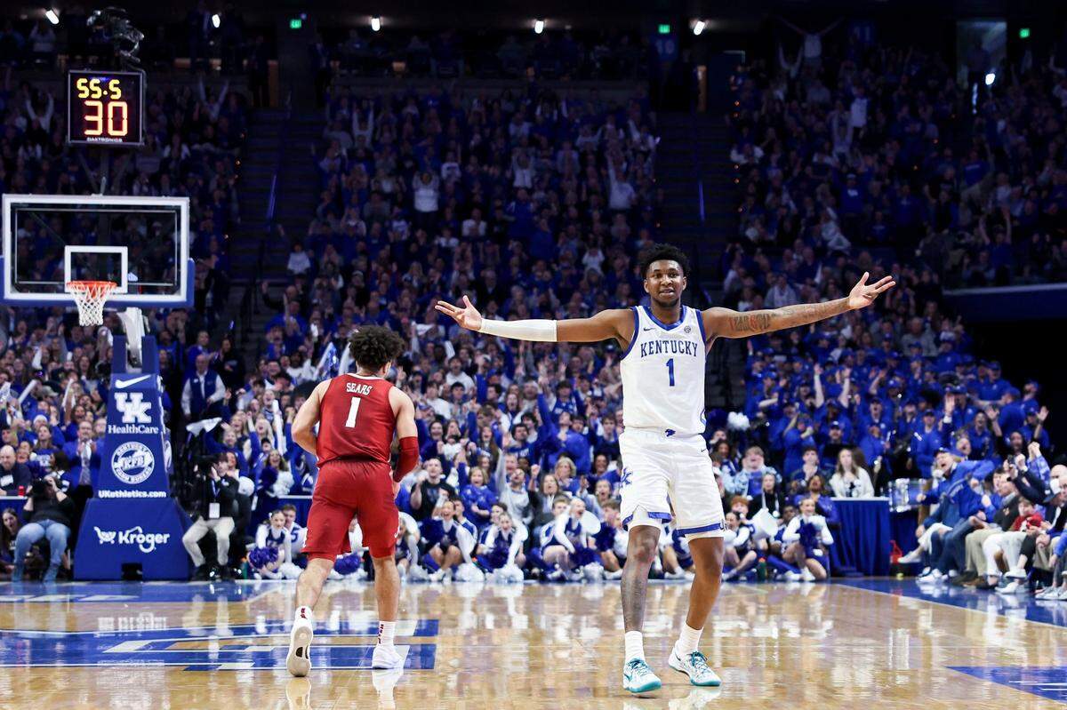 Kentucky guard Justin Edwards (1) reacts after scoring against Alabama during Saturday’s game at Rupp Arena.