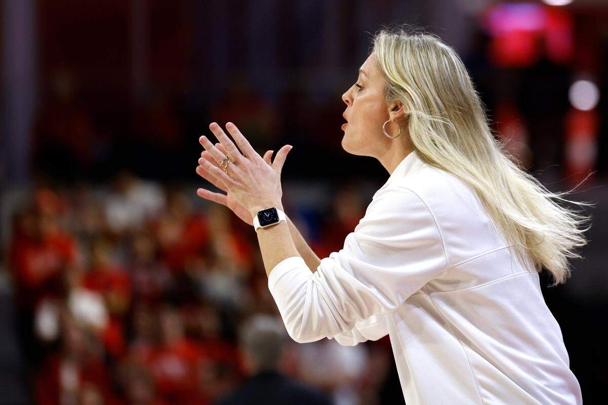 Former Tennessee coach Kellie Harper is in her first season leading the Missouri women’s basketball program.