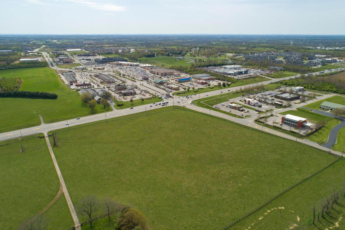 Rumors are circulating of a Publix grocery store possibly coming to a location across from Brannon Crossing shopping center in Jessamine County, Ky. If true, it would be part of the growing retail center at the intersection of Brannon Road and US 27.