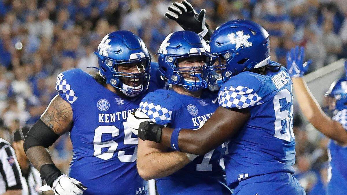 Before our eyes, Stoops and troops are killing off ‘the old Kentucky’