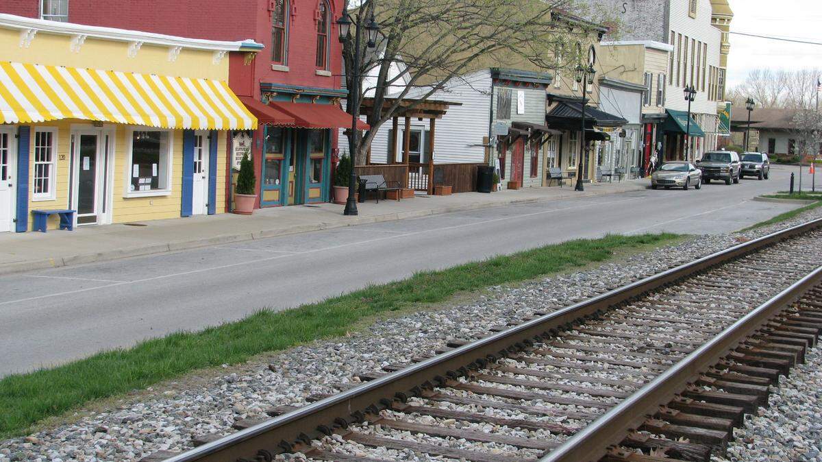 Midway would be among the stops for a proposed commuter train line connecting Winchester and Louisville. 