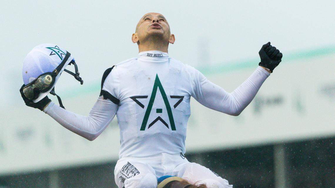 ‘I feel like I’m 30 years old.’ Ageless Mike Smith aims for Kentucky Derby history.