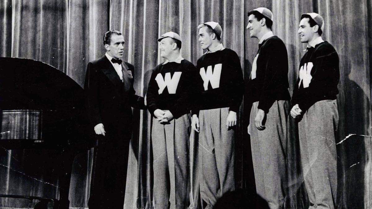 The Hilltoppers appeared on Ed Sullivan’s Toast of the Town show Oct. 26, 1952. Left to right were Sullivan, Billy Vaughn, Don McGuire, Jimmy Sacca and Seymour Spiegelman. McGuire died Friday at age 86.