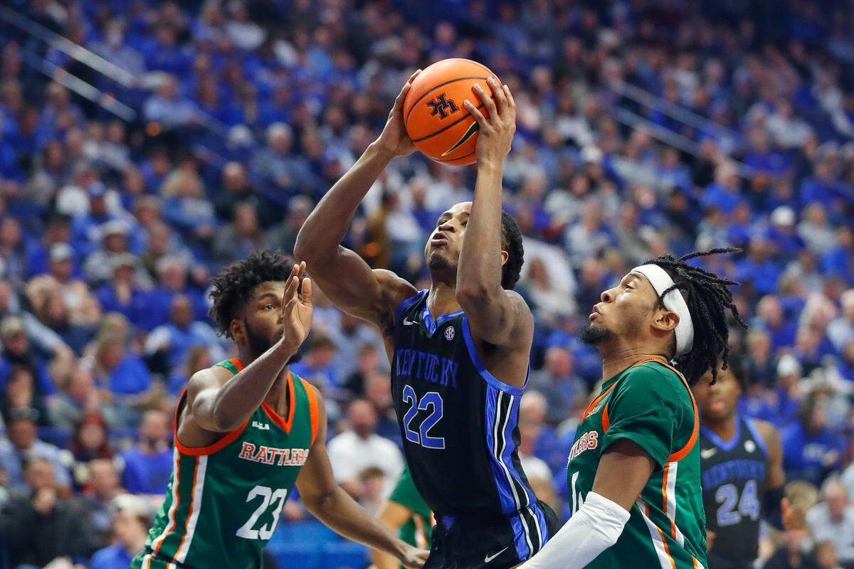 Kentucky’s freshman guard Cason Wallace (22) has averaged 23 points a game over UK’s two most recent contests.