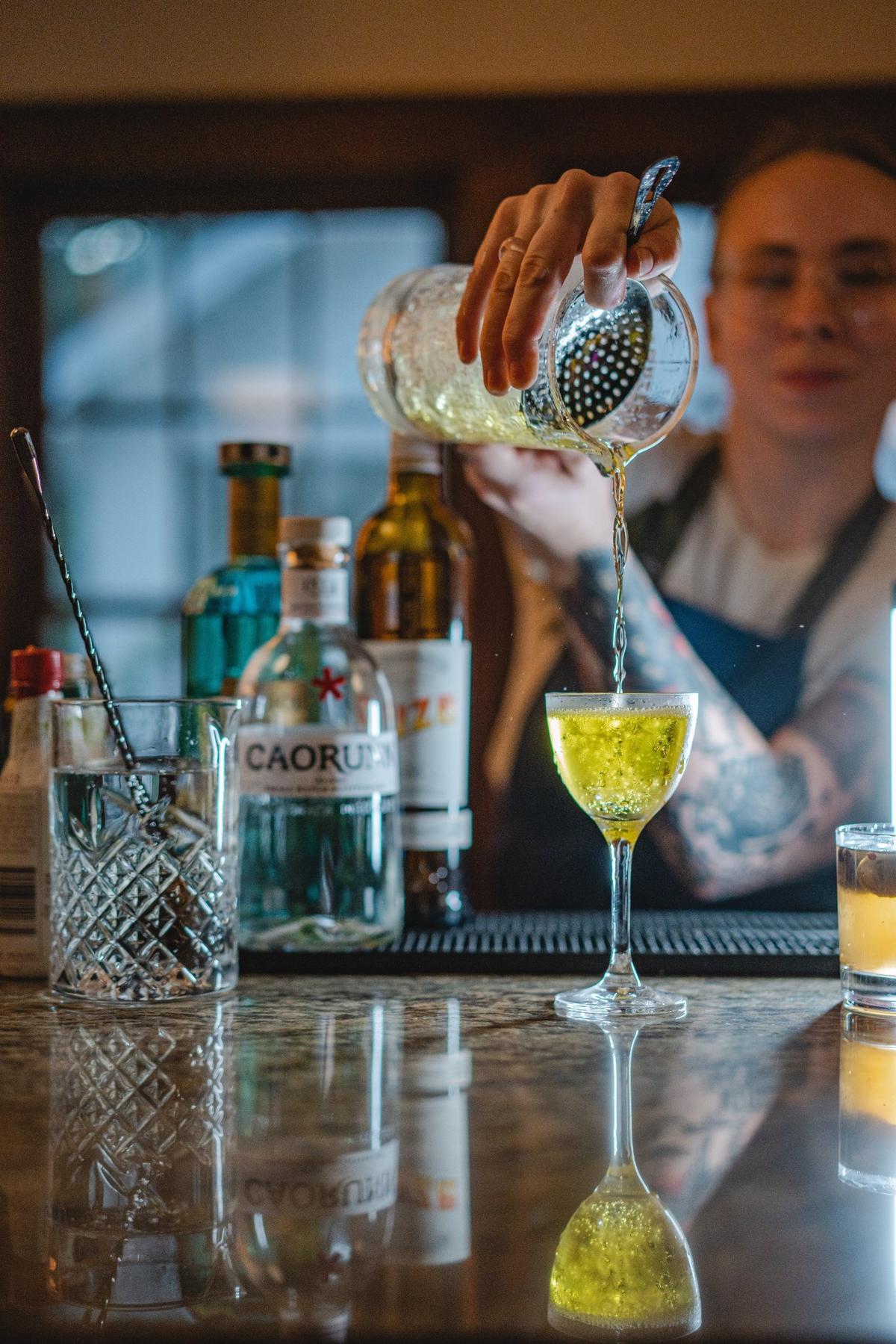 Craft cocktails are a specialty at the Toogie’s Table bar. The bar and restaurant is located in the Bardstown Motor Lodge in Bardstown, Ky.