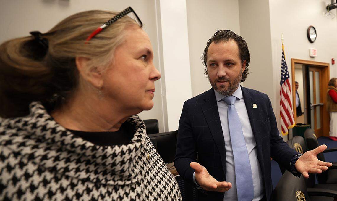 House Majority Caucus Chair Suzanne Miles, R-Owensboro, (left) confers with Rep. Josh Bray, R-Mount Vernon, on the House floor Friday, Feb. 6, 2026, in Frankfort, Ky.