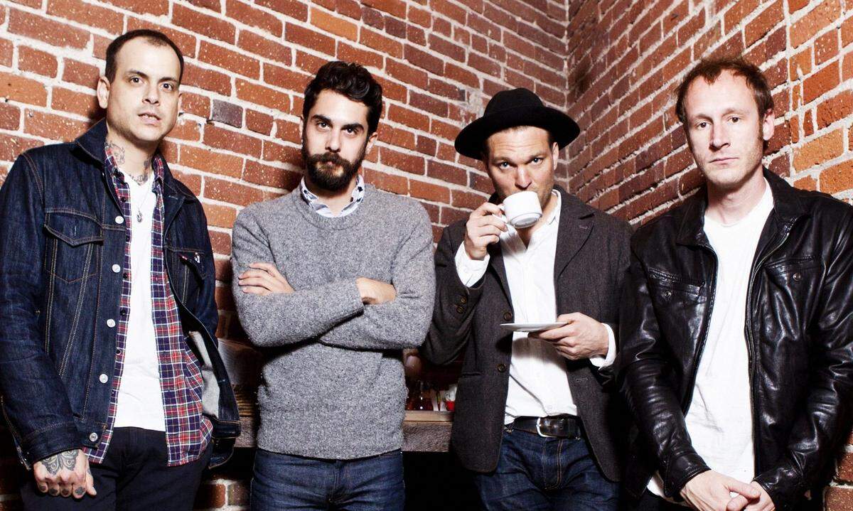 California’s Cold War Kids recently signed a major record deal.