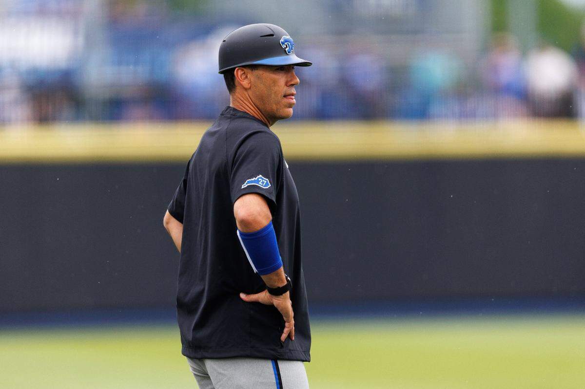 Nick Mingione stood on the brink Saturday night of leading Kentucky to the super-regional round of the NCAA Tournament for the second year in a row.