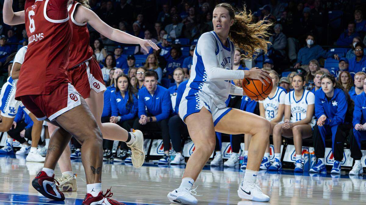 Kentucky senior forward Amelia Hassett (32) hit five 3-pointers and finished with 15 points and eight rebounds in UK’s 81-79 loss at Vanderbilt on Sunday. Hassett and the No. 16 Wildcats return to action Thursday night at Auburn.