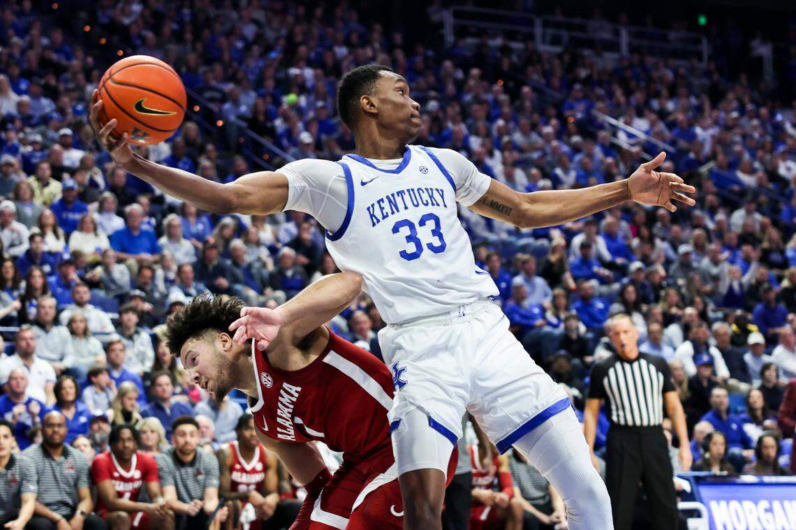 Ugonna Onyenso played two seasons at Kentucky before transferring this offseason to Kansas State.