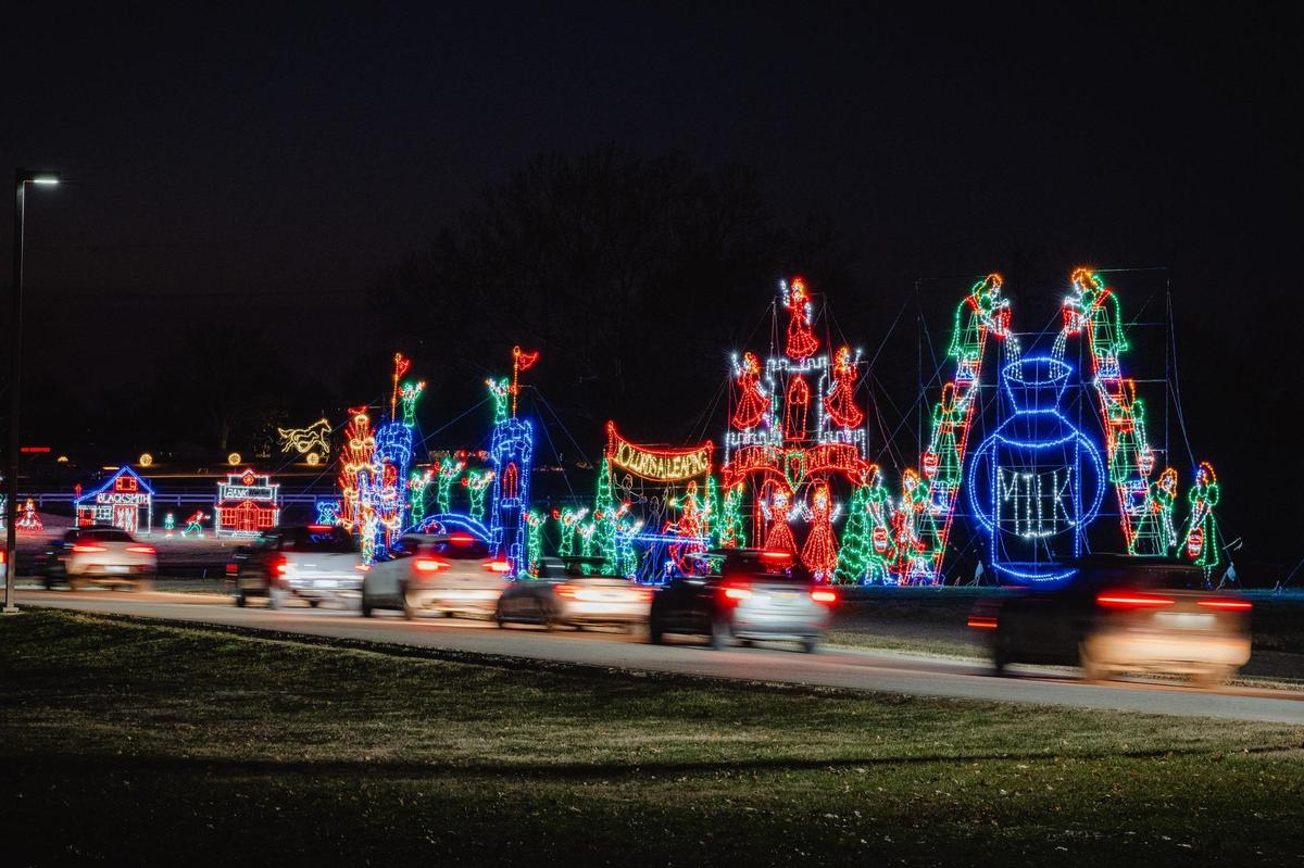 Looking to avoid long lines and wait times at the Southern Lights Holiday Festival Display at the Kentucky Hose Park in Lexington, Ky.? Festival officials say the best day to attend the three-mile long holiday light display is Monday through Thursday, early in the holiday season.
