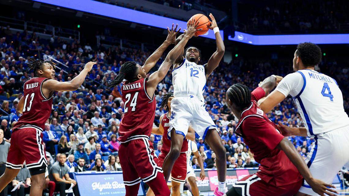 Kentucky opens basketball season with plenty of flash in win over New Mexico State