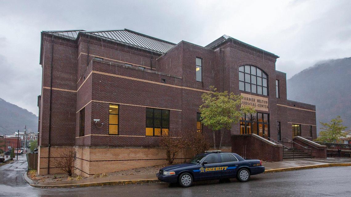 ‘This was a travesty.’ Mentally ill man ordered to be his own lawyer in KY court.