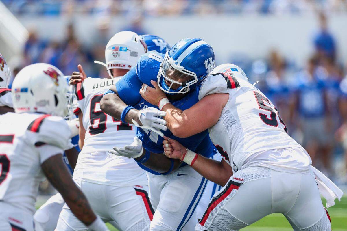 Opponents have not found blocking Kentucky sophomore defensive tackle Deone Walker (0) to be an easy task.