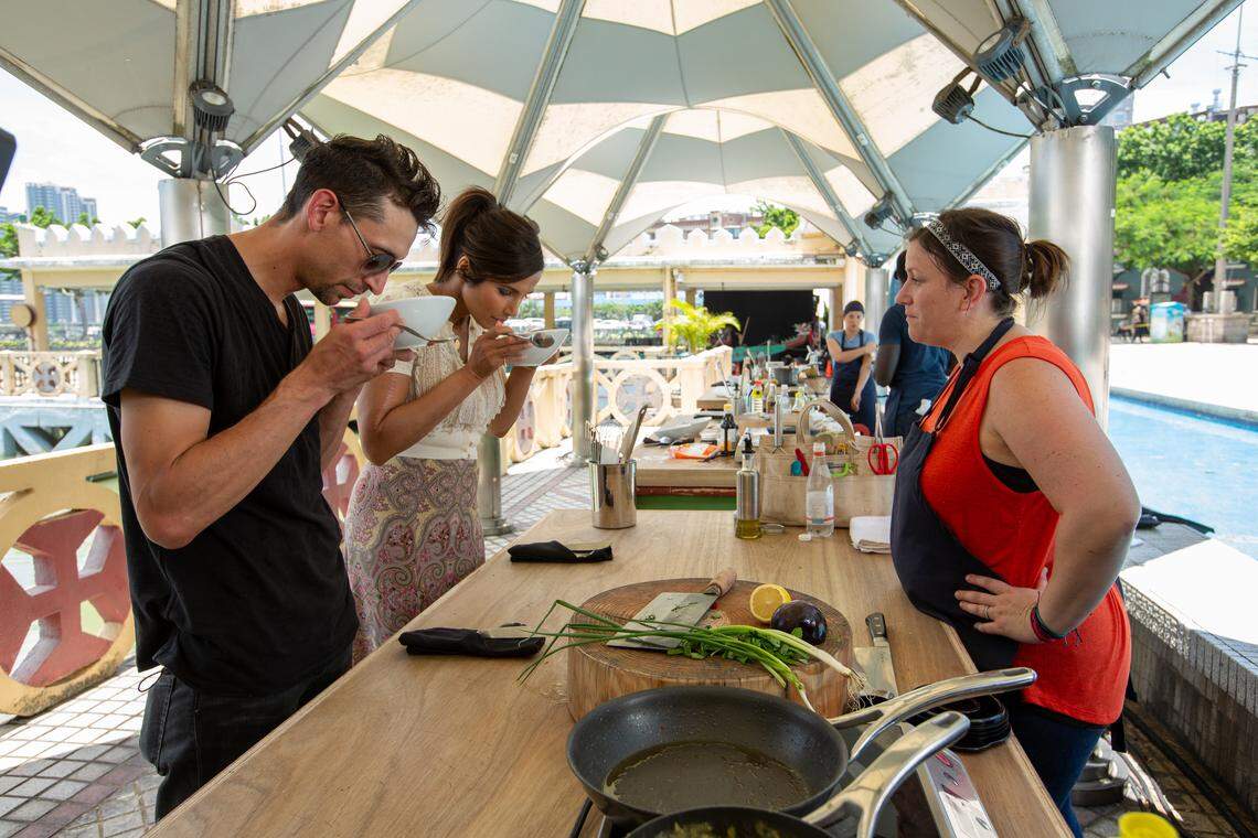 Can you smell success? Guest judge Abe Conlon and host Padma Lakshmi give chef Sara Bradley’s durian-based dish a sniff in the last Quickfire challenge of the “Top Chef” Kentucky season.