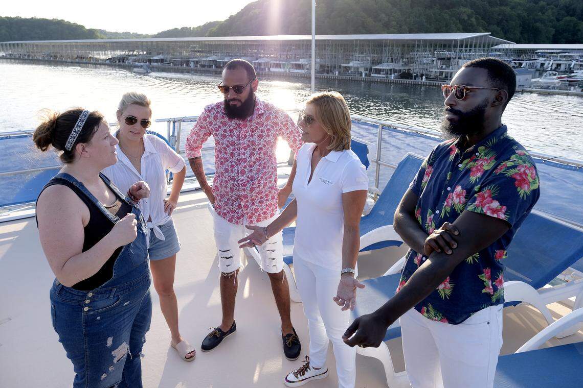 This crew knows how to party. The Green team of chefs Sara Bradley, Kelsey Barnard, Justin Sutherland and Eric Adjepong with Captain Sandy Yawn has a plan.