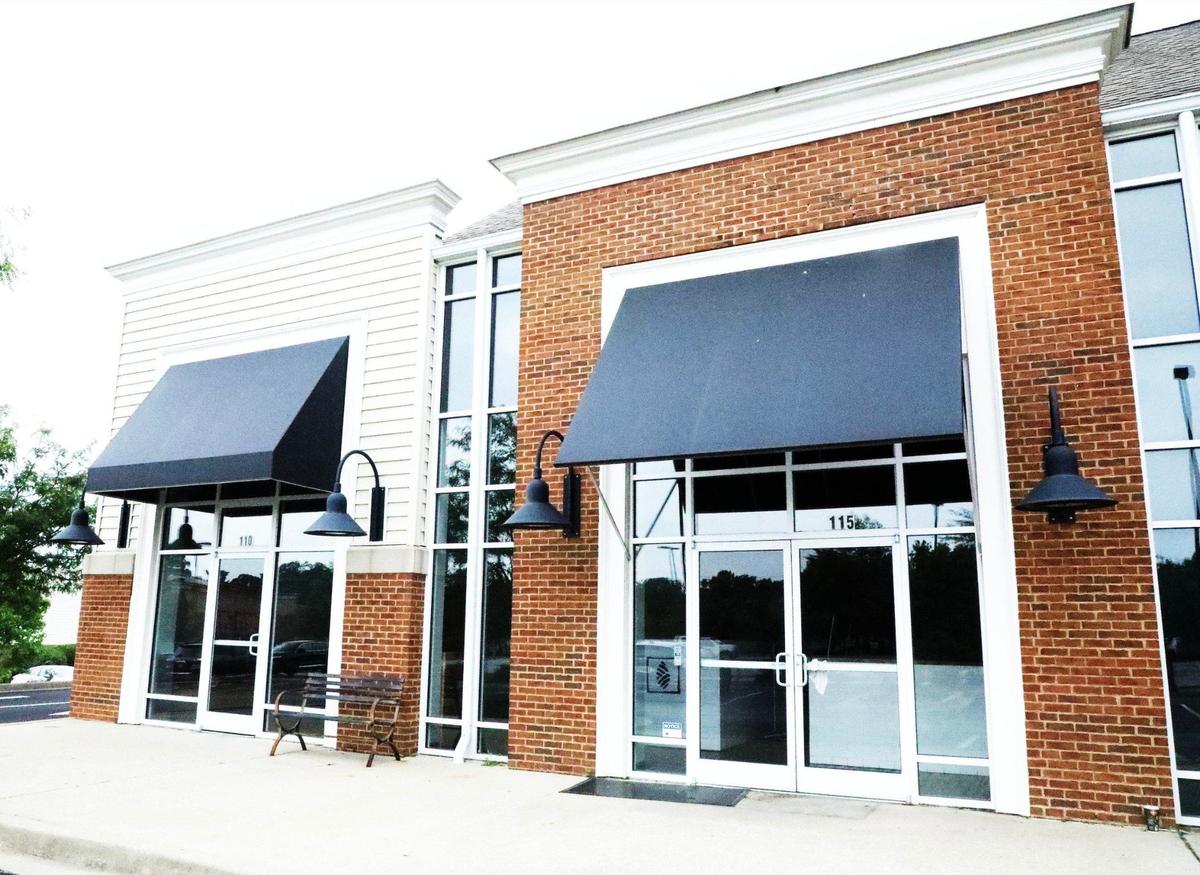 The new Bourbon n’ Toulouse location will be coming this fall to the former Vinaigrette Salad Kitchen at 1781 Sharkey Way in Townley Center. The popular Cajun restaurant will close its South Broadway location but keep open the Chevy Chase spot.