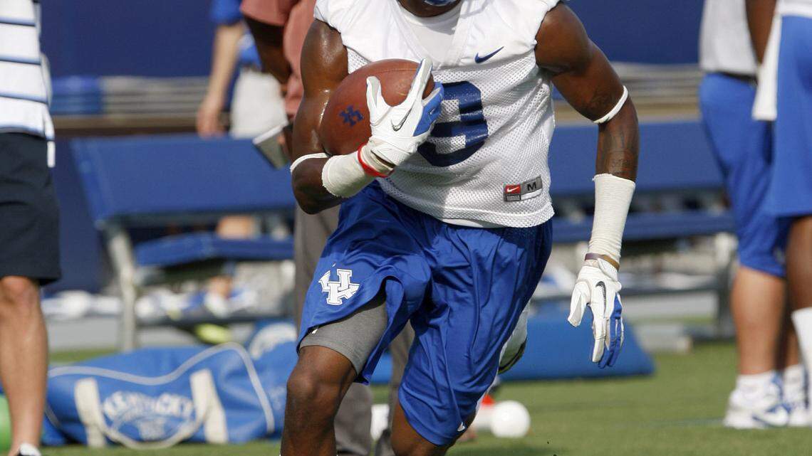 Demarco Robinson was a senior standout in high school, setting a Georgia record for yardage. Kentucky coaches say he's finally living up to his promise.  