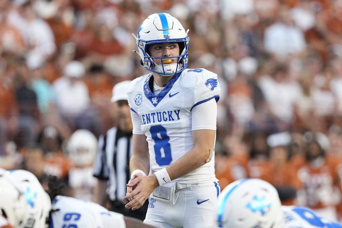 Mark Stoops announced at his Monday news conference that true freshman Cutter Boley (8) will make his first college start as UK’s quarterback in Saturday’s Governor’s Cup rivalry game with Louisville.