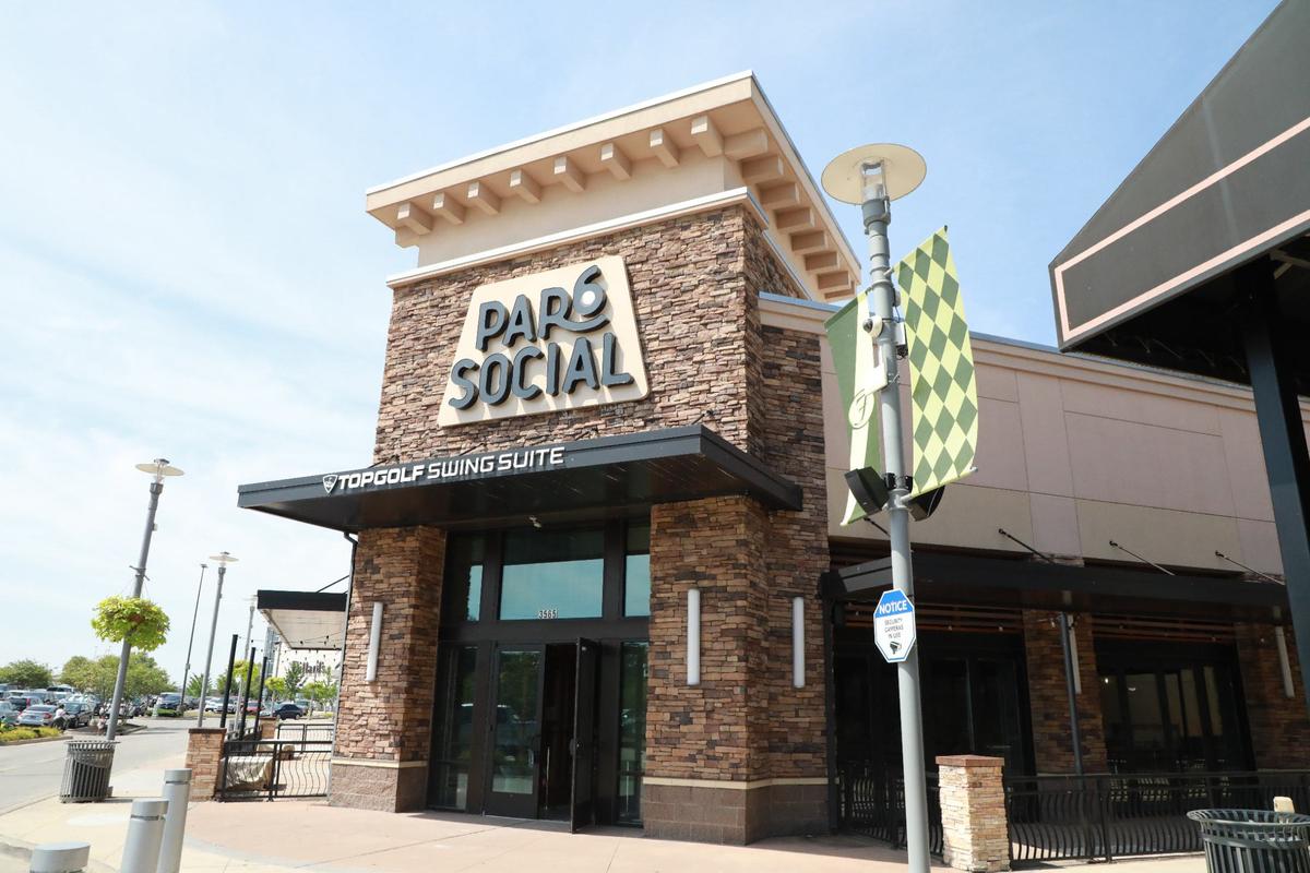 Par 6 Social at Fayette Mall closed in July 2023. A Italian restaurant called Mileta will be opening there this fall.