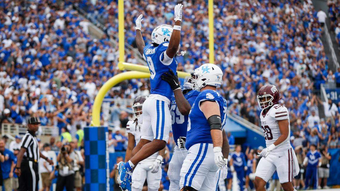 College football final: Kentucky 28, Eastern Kentucky 17