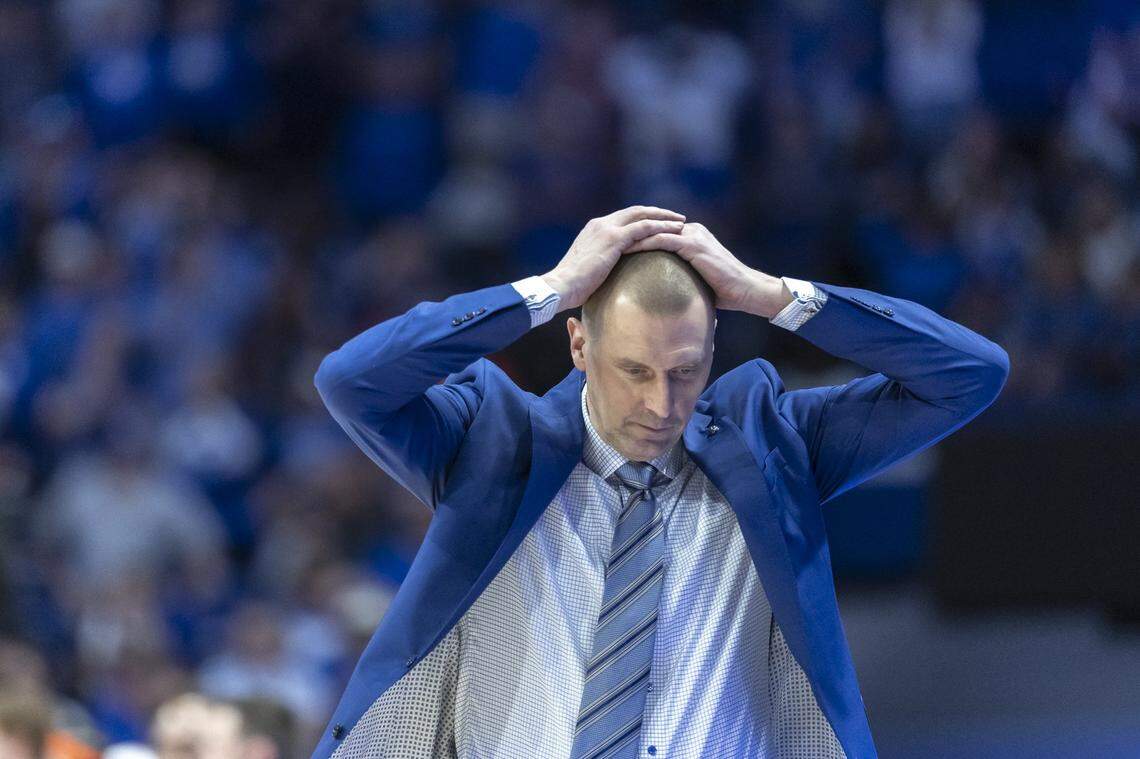 Kentucky coach Mark Pope’s approach to recruiting the transfer portal is drawing scrutiny from Wildcats fans after Syracuse forward Donnie Freeman chose St. John’s over UK.