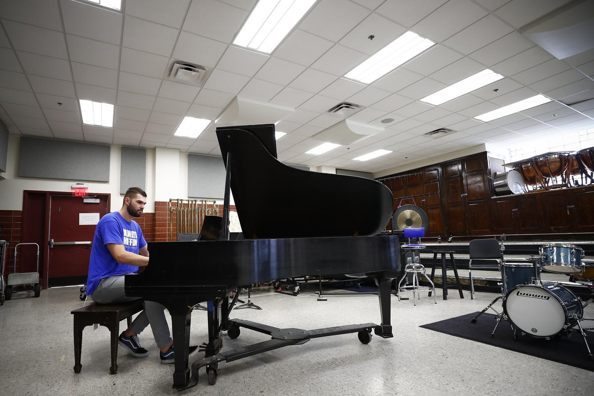 Humphries said he visited the Fine Arts building a few times during his playing days at UK. “Sitting back, I wish I had used music more as a release in my Kentucky days. But I didn’t.”