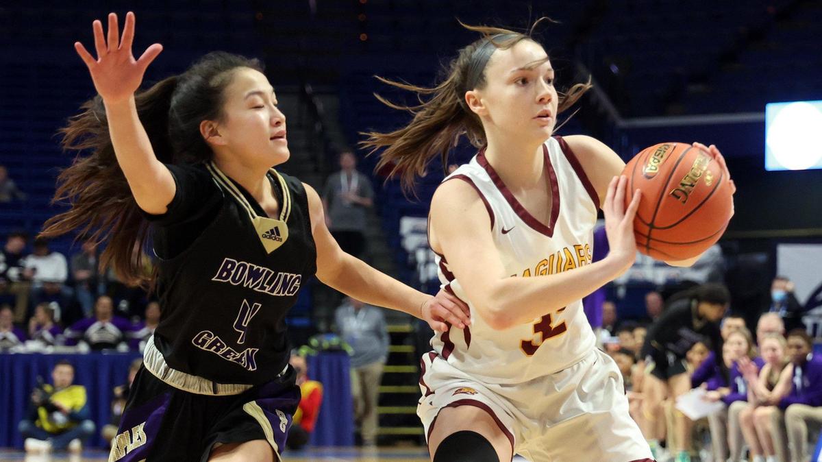 ‘Going down fighting.’ Bowling Green battles, but Cooper advances to Sweet 16 semifinals