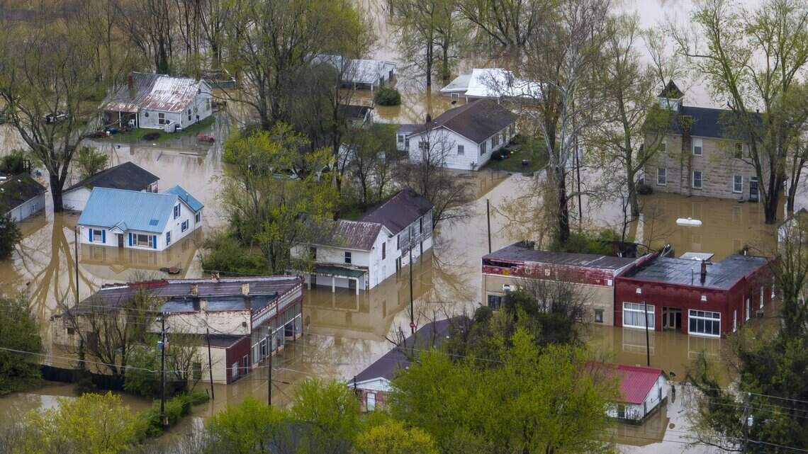 ‘Once-in-a-generation storm.’ Frankfort residents, business owners prepare for historic flooding