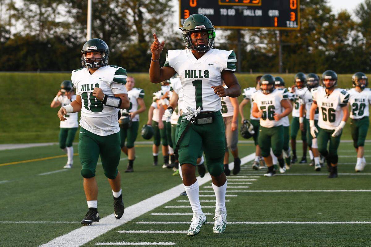 Western Hills’ Wandale Robinson (1) rushed for 2,330 yards and led the state in scoring with 43 touchdowns as a junior last season.