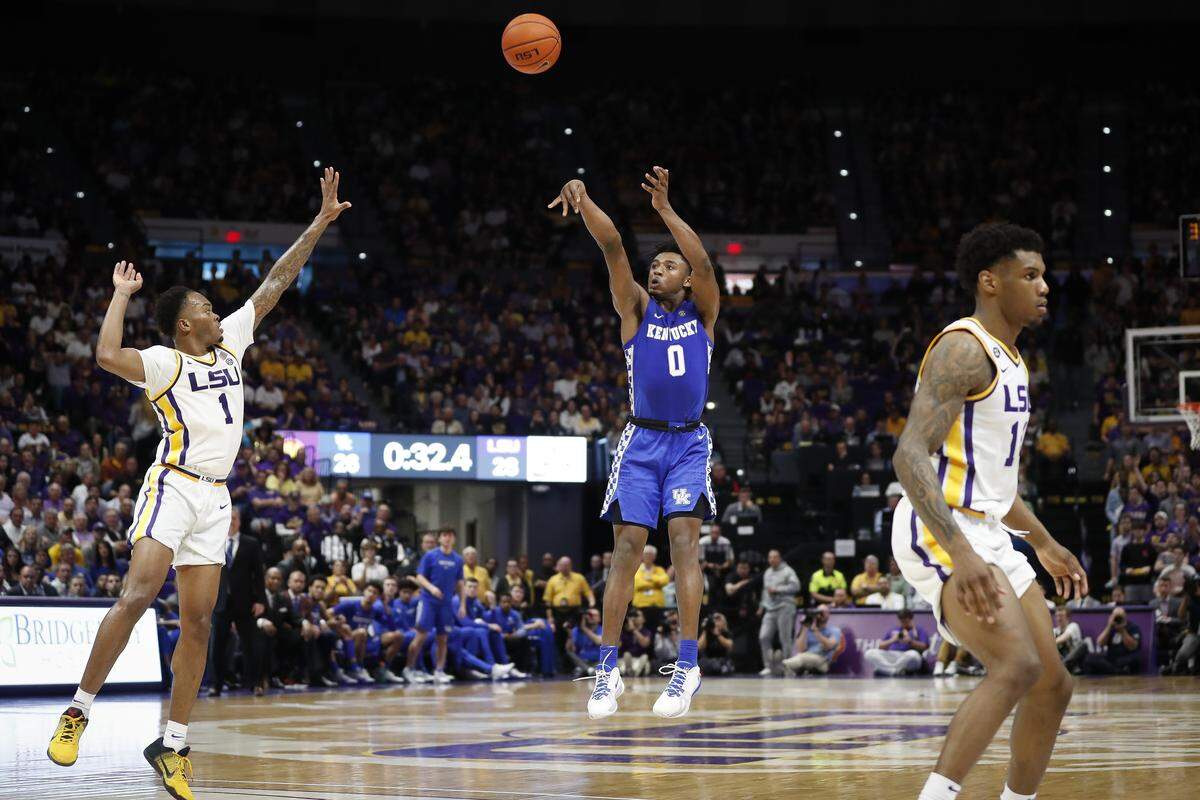 Kentucky guard Ashton Hagans (0) made two of four three-point tries in UK’s 79-76 win at LSU on Tuesday night. It was only the second time in the past 13 games that Hagans hit multiple treys in a game.