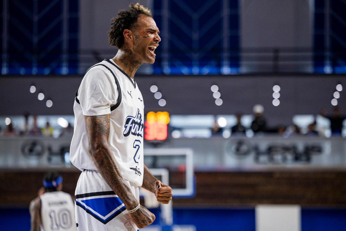 La Familia center Willie Cauley-Stein celebrates a dunk during Sunday’s TBT game against War Ready at Memorial Coliseum.