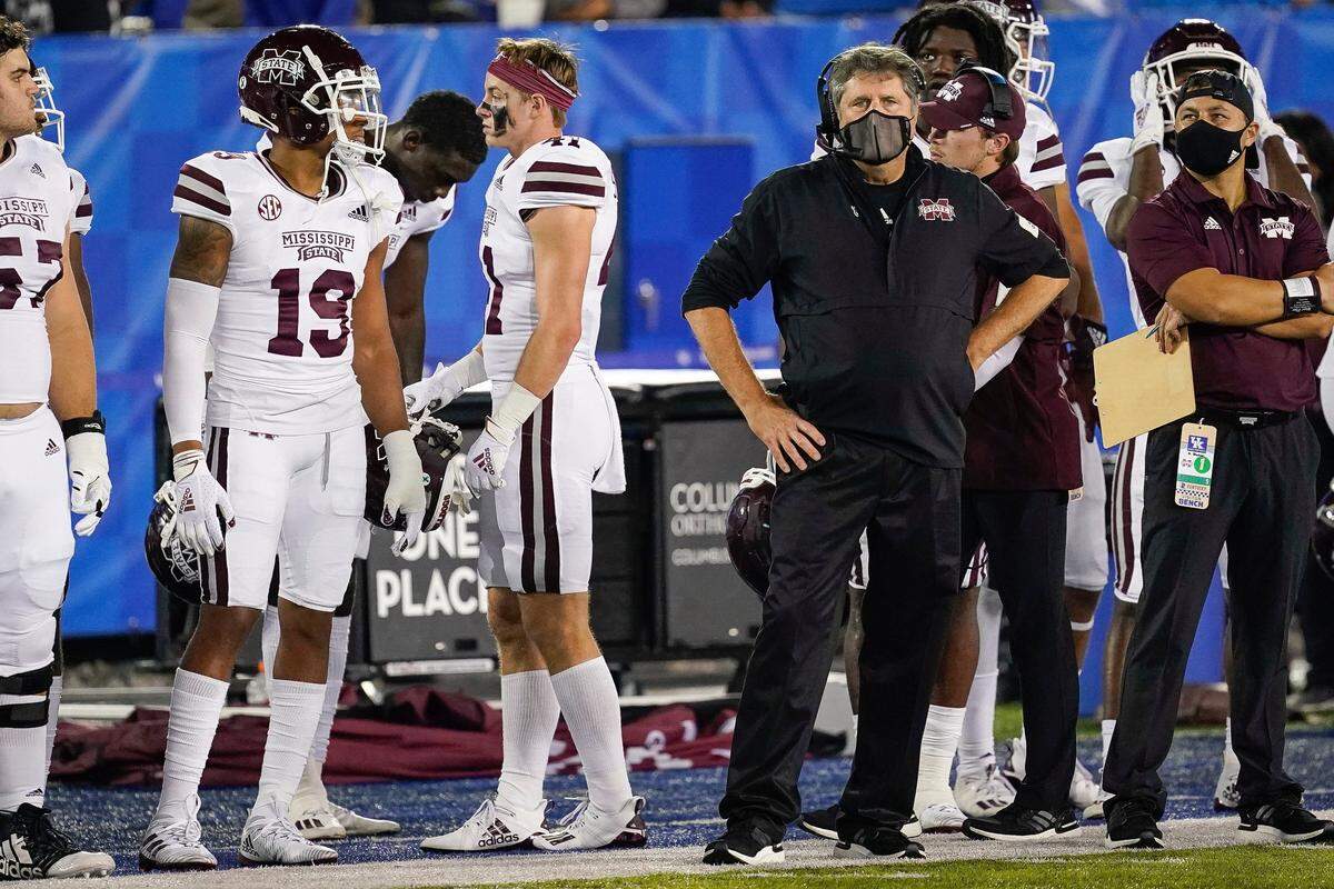 Mississippi State Coach Mike Leach, a former Kentucky assistant, did not get much enjoyment out of his return to Lexington last year. The Wildcats held Leach’s pass-happy attack without a touchdown and beat MSU 24-2.