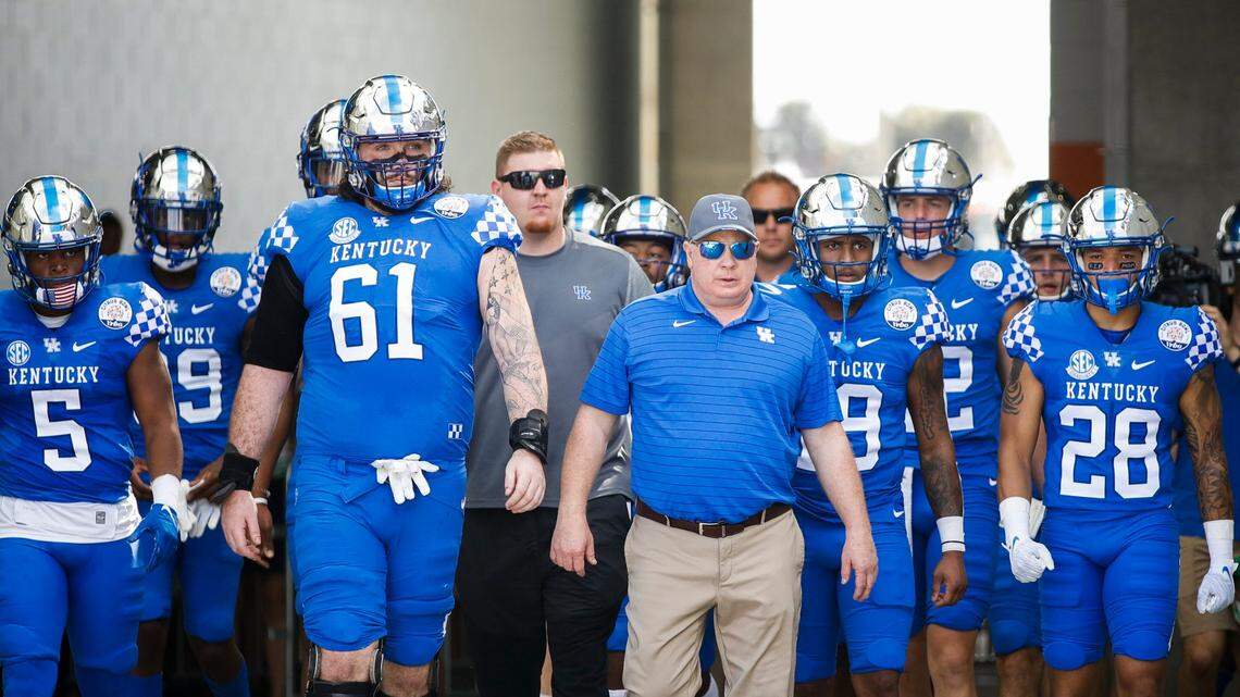 No other UK football coach has lasted 10 years. Why is Mark Stoops the one?