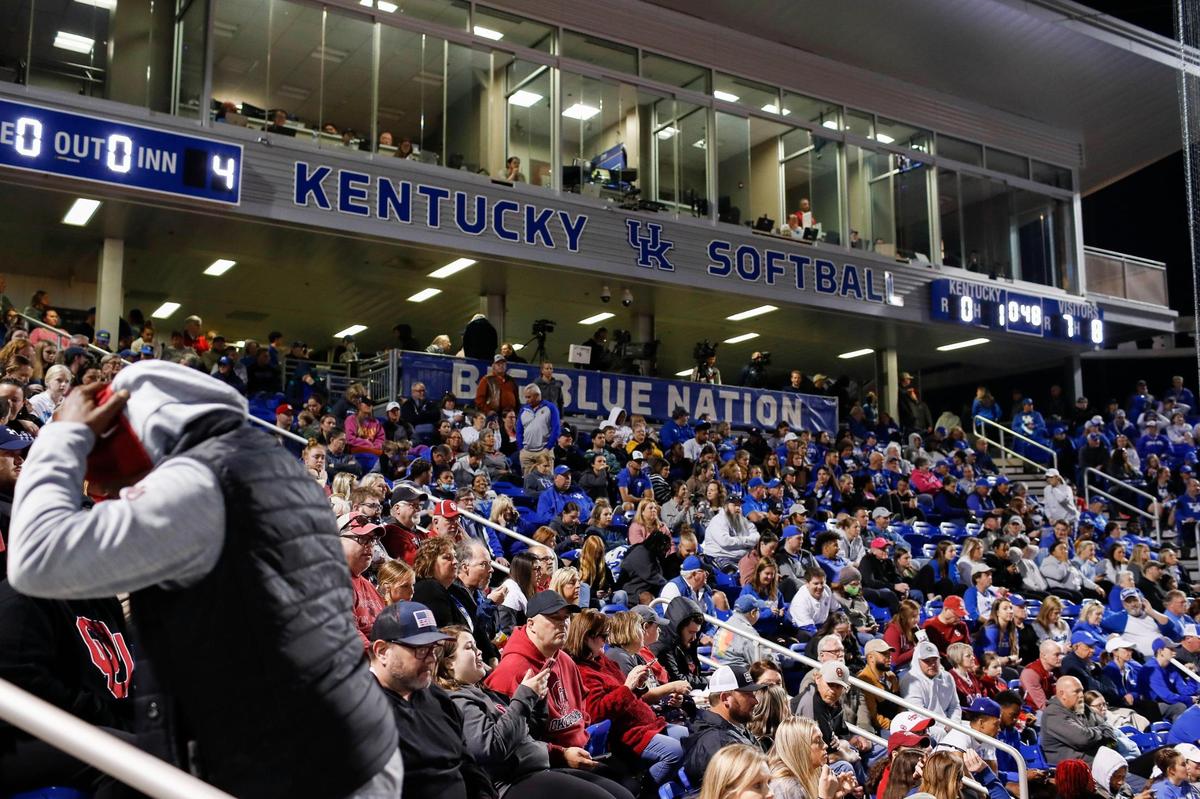 Kentucky Wildcat fans gather to watch their team face the University of Oklahoma Sooners during the game at John Cropp Stadium in Lexington, Ky., Tuesday, March 22, 2021.