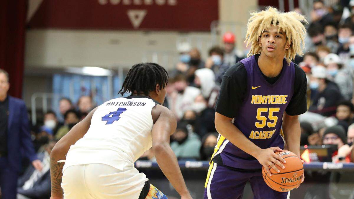 Montverde Academy (Fla.) guard Skyy Clark originally committed to Kentucky in October 2020, but he backed out of that commitment and reopened his recruitment March 6.