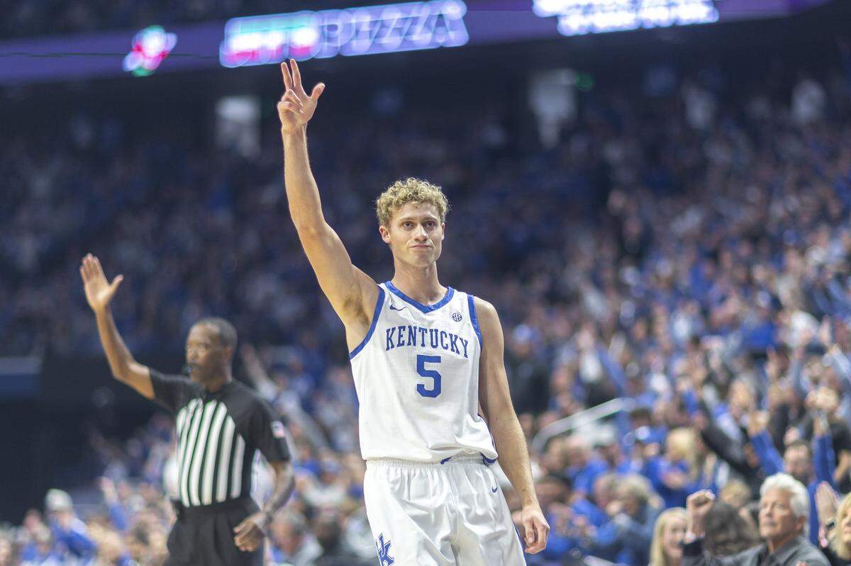 Collin Chandler spent his first two college seasons at Kentucky playing for coach Mark Pope.