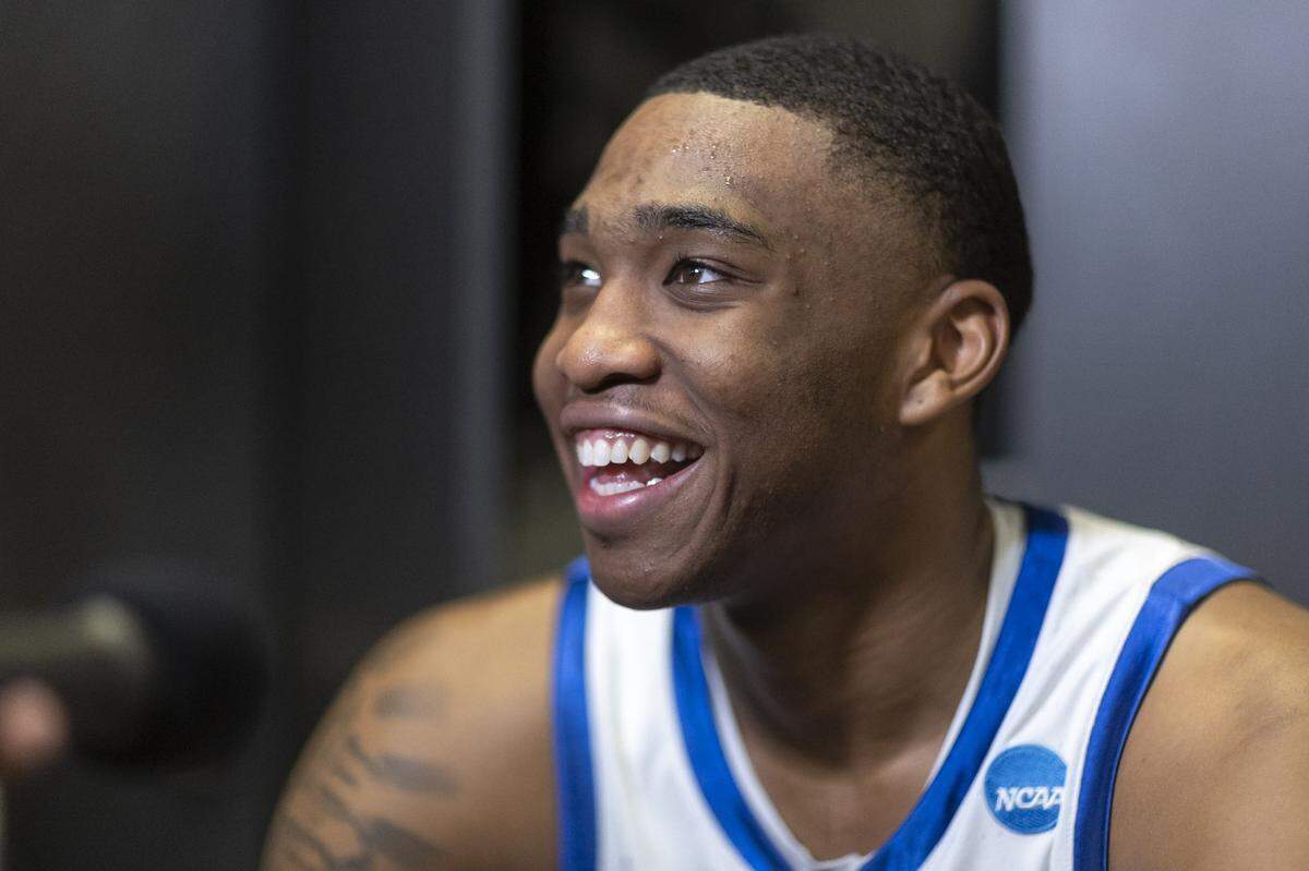 Kentucky sophomore forward Brandon Garrison announced Saturday night that he will be returning to the Wildcats next season.