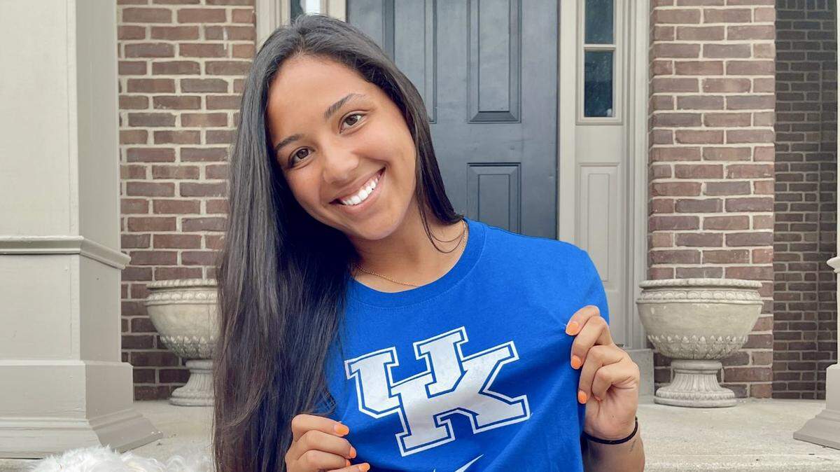 Former Scott County High School softball standout Kennedy Sullivan announced Wednesday that she’s transferring to UK from Western Kentucky.